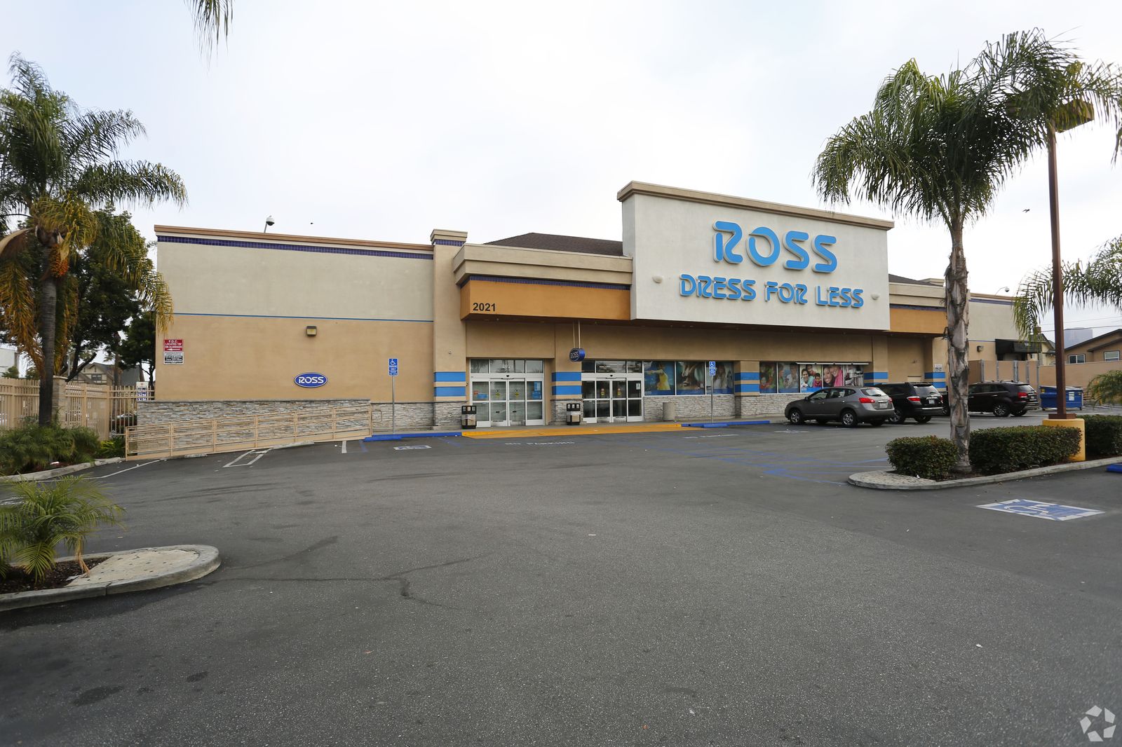 26,922 SF Retail, Ross, Los Angeles, CA